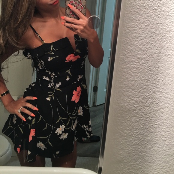 Flynn Skye Dresses & Skirts - Flynn skye dress